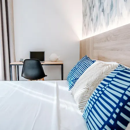 Sweet Lloret Suites 호텔 *